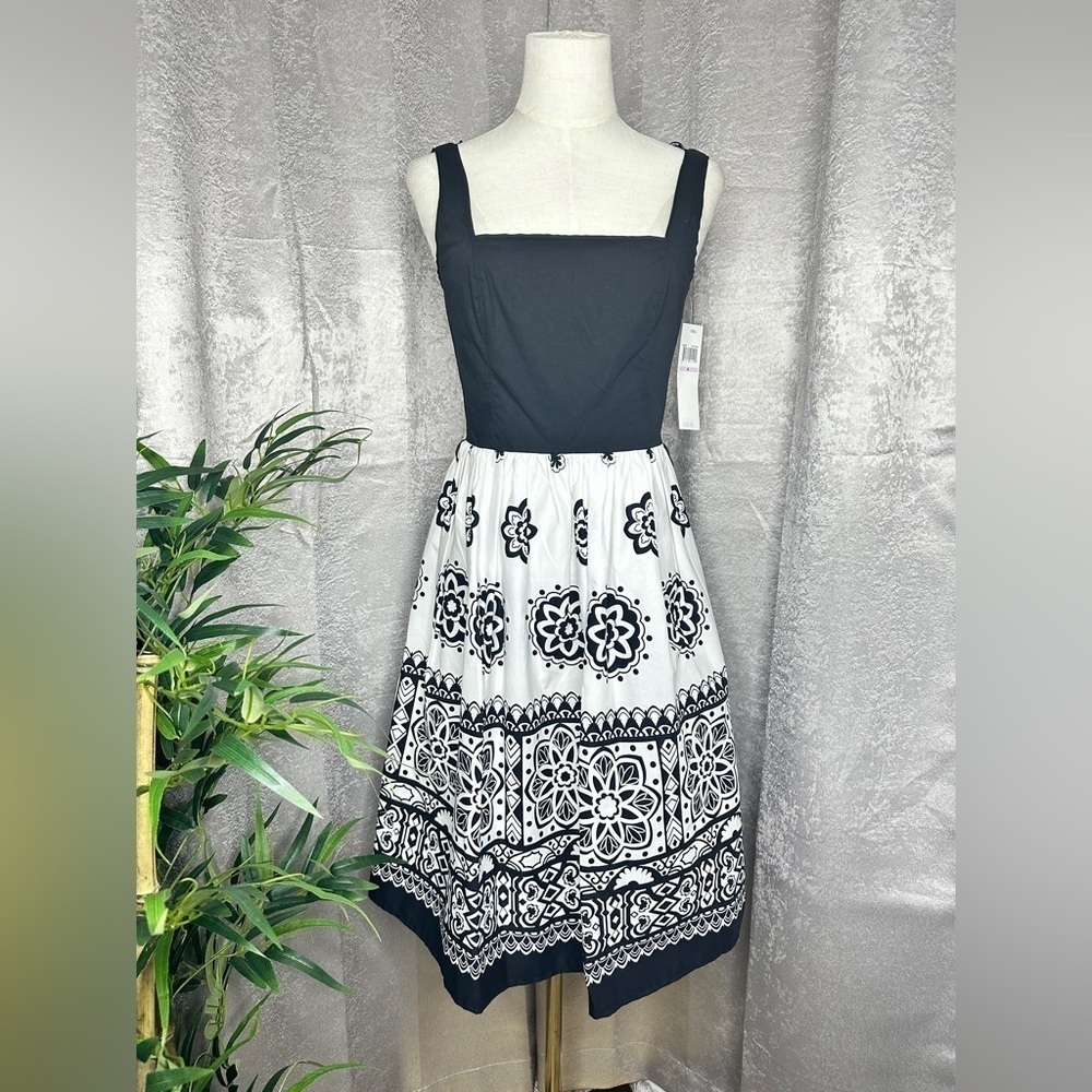 NWT MAGGY LONDON Women’s Printed Sleeveless Midi Dress Black & White Sz 6